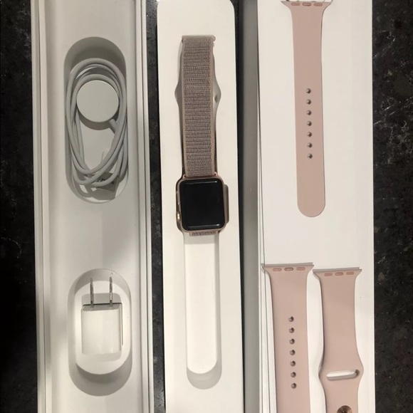 Apple Other - Apple Watch Series 3 LTE+GPS Gold 38mm